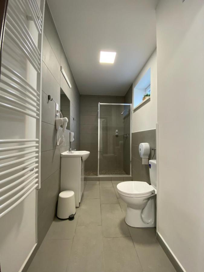 Sulyom Panzio Apartment Tiszafured Exterior photo