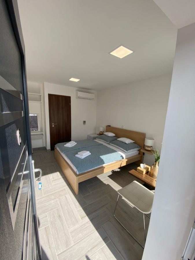 Sulyom Panzio Apartment Tiszafured Exterior photo